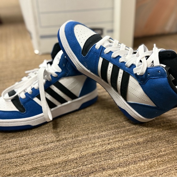 Adidas Black Athletic Footwear - Picture 2 of 4